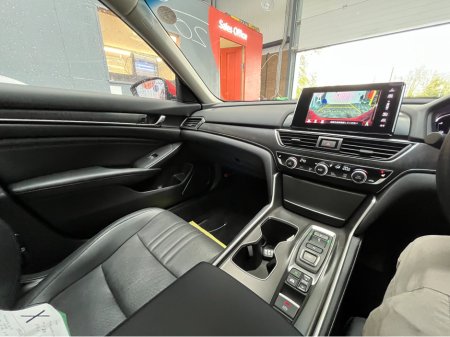 2020 BMW 5 Series - thumbnail 23