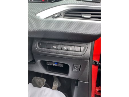 2016 Peugeot 208 1.2 Puretech 82 bhp Access 5dr €9,500 thumbnail