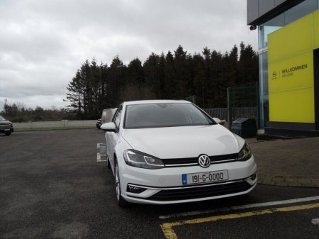 2019 Volkswagen Golf - view 2