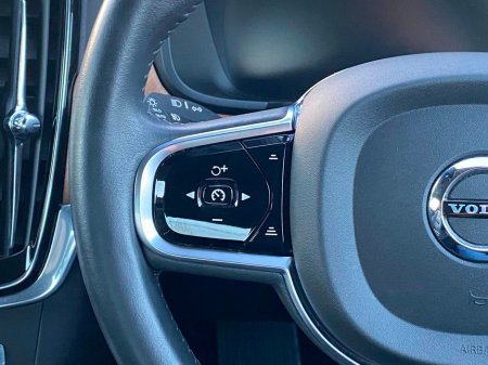 2020 Volvo S90 T8 INSCRIPTION PHEV €33,995 thumbnail