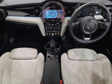 2022 MINI Hatch Electric Level 3 €22,950 thumbnail