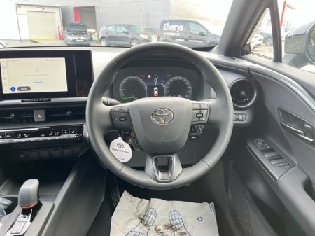 2025 Toyota C-HR C-HR HYBRID SPORT 1.8 €39,450 thumbnail