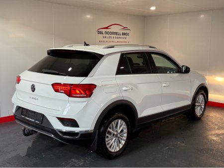 2021 Volkswagen T-Roc DESIGN 1.0 TSI 110HP 5DR thumbnail