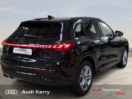 2025 Audi Q5 40TDI 204BHP QUATTRO SE AUTOMATIC €79,900 thumbnail