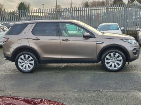 2015 Land Rover Discovery SPORT 2.2 TD4 HSE AUTO LOW KMS €15,999 thumbnail