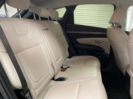 2024 Hyundai Tucson 2WD Executive thumbnail