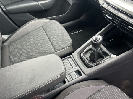 2022 Skoda Octavia - thumbnail 20