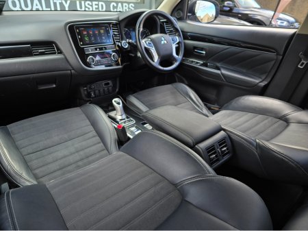 2019 Mitsubishi Outlander - thumbnail 16