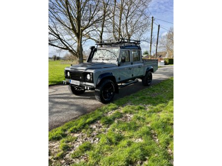 2017 Land Rover Defender - thumbnail 5