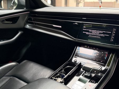 2021 Audi Q8 - thumbnail 7