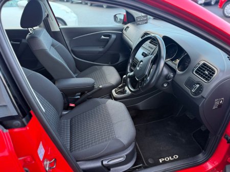 2017 Volkswagen Polo 1.2 TSI 5DR 90HP Allstar DSG €13,990 thumbnail