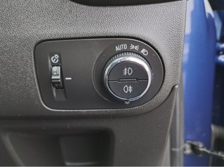 2022 Opel Crossland ULTIMATE 1.2TURBO 110BHP **LEATHER/SUEDE INTERIOR** €19,950 thumbnail