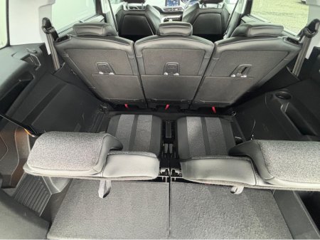 2020 Peugeot 5008 - thumbnail 4