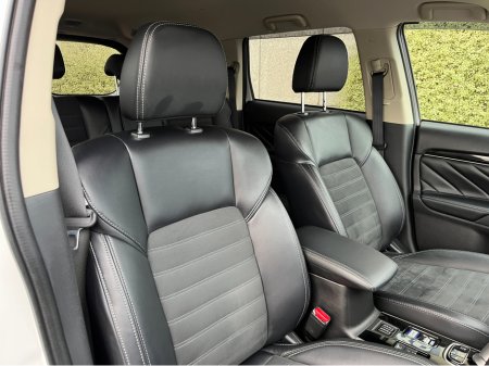 2020 Mitsubishi Outlander 4WD G PLUS AUTOMATIC PLUG IN HYBRID 2.4 PETROL //HIGH SPEC//LOW MILES//HALF LEATHER HEATED SEATS//ELECTRIC DRIVERS SEAT//HEATED STEERING WHEEL// €24,950 thumbnail