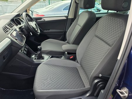 2019 Volkswagen Tiguan - thumbnail 21