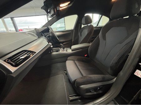 2020 BMW 5 Series - thumbnail 12