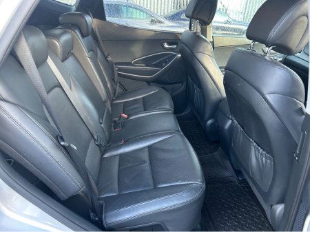 2017 Hyundai Santa Fe EXECUTIVE 4WD 7 Seater €14,995 thumbnail