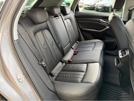 2020 Audi e-tron 50 QUATTRO..AIR SUSPENSION..2 KEYS €24,900 thumbnail