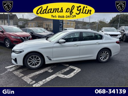 2023 BMW 5 Series - view 2