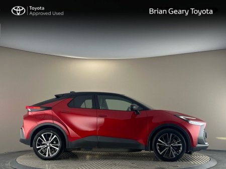2025 Toyota C-HR C-HR PHEV SOL €42,950