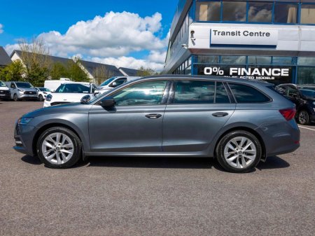 2022 Skoda Octavia - photo 4