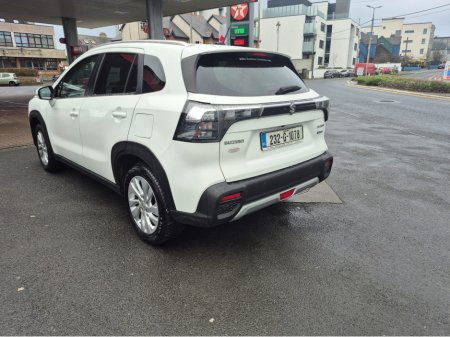 2023 Suzuki SX4 S-Cross - thumbnail 3