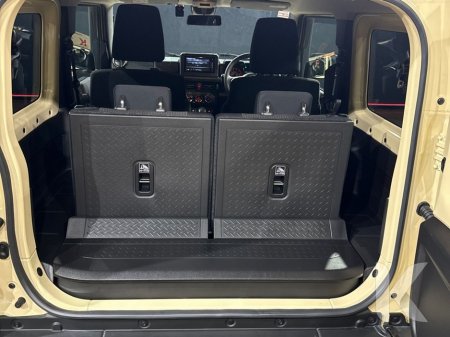 2024 Suzuki Jimny 4WD - 660cc AUTOMATIC - HEATED SEATS - CRUISE CONTROL - REVERSE CAMERA - A/C HEATING CONTROLS €29,950 thumbnail