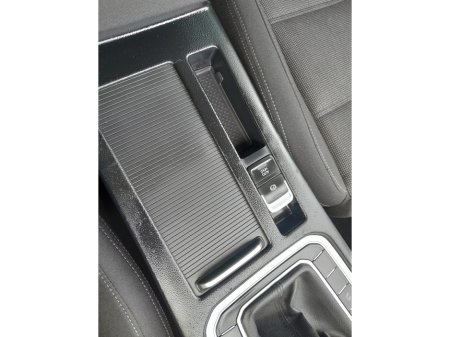 2016 Volkswagen Passat - thumbnail 22