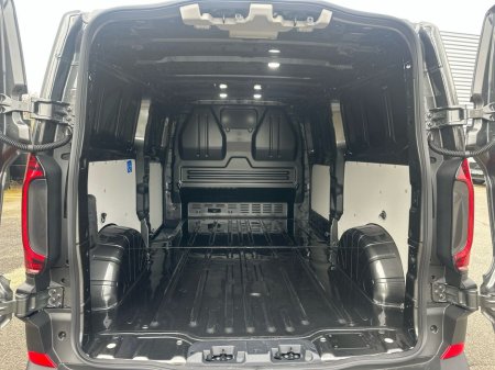 2026 Volkswagen Transporter - thumbnail 12