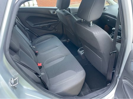 2013 Ford Fiesta 1.25 ZETEC 82PS 5DR ARGENTO €5,950 thumbnail
