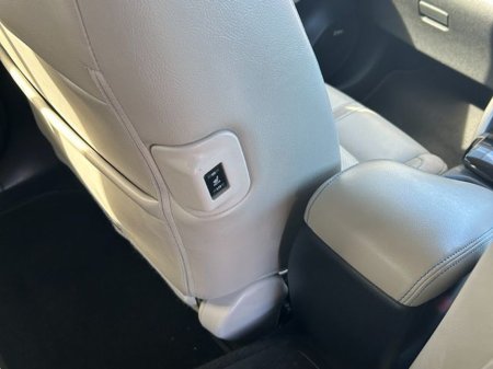 2018 Nissan Leaf - thumbnail 15
