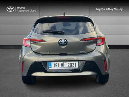 2019 Toyota Corolla COROLLA HYBRID L/SPORT HB €20,950 thumbnail