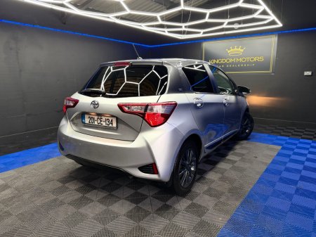 2020 Toyota Yaris - thumbnail 12