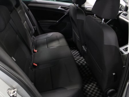 2017 Volkswagen Golf 1.2 TSI COMFORTLINE €16,450 thumbnail