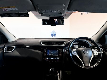 2016 Nissan Qashqai - thumbnail 10