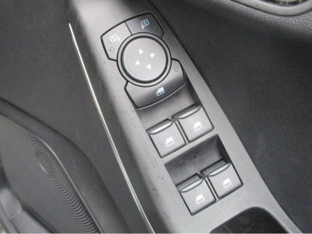 2024 Ford Fiesta - thumbnail 11