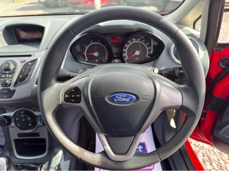 2010 Ford Fiesta - thumbnail 20