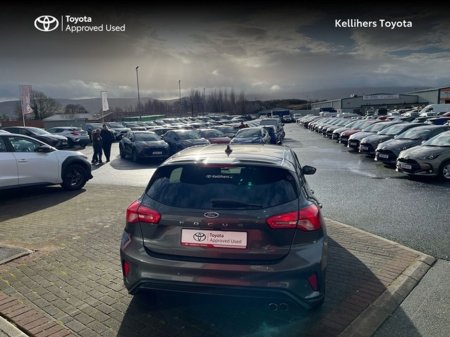 2021 Ford Focus - thumbnail 4