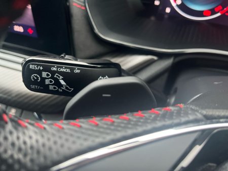 2024 Skoda Octavia - thumbnail 25