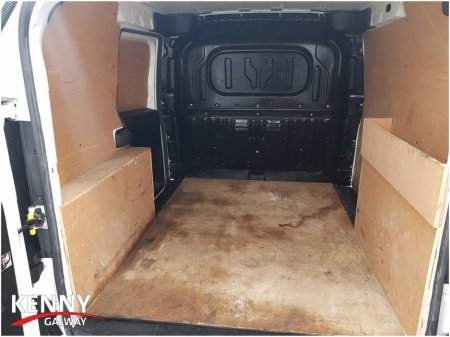 2021 Fiat Doblo - thumbnail 24