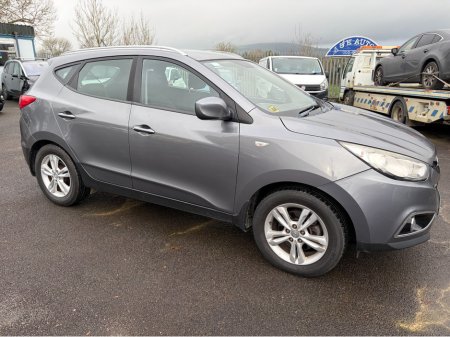 2012 Hyundai ix35 4WD DUAL SEQUENTIAL IGNITION 5DR MANUAL 4DR €4,750 thumbnail