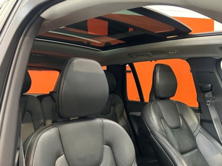 2022 Volvo XC90 - thumbnail 5