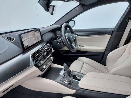 2024 BMW 5 Series - thumbnail 7