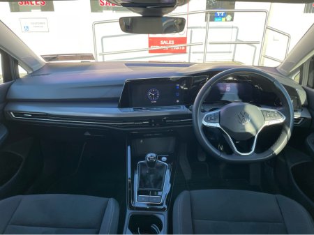 2024 Volkswagen Golf STYLE 2.0 TDI 115HP 5DR €31,888 thumbnail