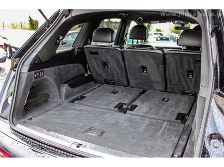 2017 Audi Q7  €37,995 thumbnail