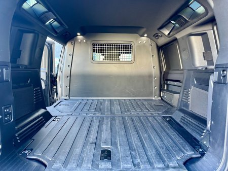 2025 Land Rover Defender - thumbnail 20