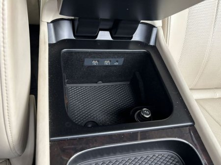 2016 Bentley Bentayga - thumbnail 22