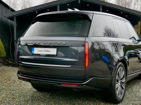 2025 Land Rover Range Rover SWB 3.0 I6 PHEV Autobiography €159,950 thumbnail