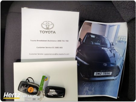 2024 Toyota C-HR ICON HEV CVT 1.8 Petrol Automatic €30,995 thumbnail