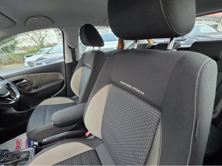 2015 Volkswagen Polo CROSS ( 152 REG ) 1.2 TSI HIGHLINE  CROSS EDITION / PARKING SENSORS / CLIMATE CONTROL // ONLY 58,060KLMs / SIMI DEALER // €11,950 thumbnail